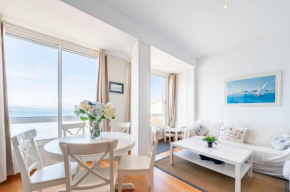 Fee4Me Front line beach flat in Caión